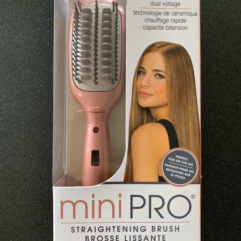 Brosse lissante Mini-PRO en c&eacute;ramique *PRODUIT NEUF* Conair ( BC11MGDC )