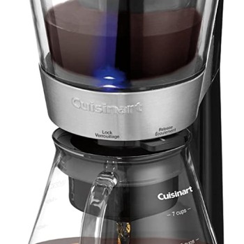 Cafeti&egrave;re &agrave; froid automatique avec Verseuse &eacute;l&eacute;gante de 7 tasses en verre Cuisinart ( DCB-10C )