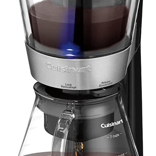 Cafeti&egrave;re &agrave; froid automatique avec Verseuse &eacute;l&eacute;gante de 7 tasses en verre Cuisinart ( DCB-10C )