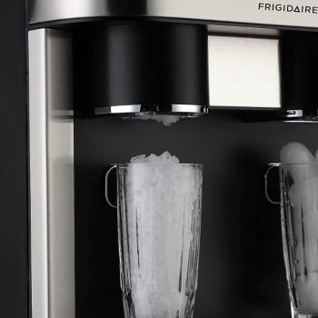 Machine &agrave; Gla&ccedil;ons de Comptoir et Distributeur d'eau 3 en 1 en Acier Inoxydable Frigidaire ( EFIC245-SS )