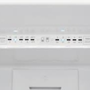 R&eacute;frig&eacute;rateur de 24" / 11.8 pi&sup3; avec Cong&eacute;lateur dans le Bas &agrave; Profondeur de Comptoir en Acier Inoxydable Electrolux ( EI12BF25US )