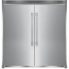 Congélateur Vertical à Profondeur de Comptoir de 18,6 pi³ + Réfrigérateur de 18,6 pi³ + Ensemble de Contours en Acier Inoxydable *PRODUIT NEUF* Frigidaire Professional ( FPRU19F8WF / FPFU19F8WF / TRMKTEZ2FL79 )