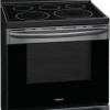 Cuisini&egrave;re &Eacute;lectrique de 5,7 pi&sup3; Four Convection / Friture &agrave; Air en Acier Inoxydable Noir Frigidaire Gallery  ( GCRE306CAD )