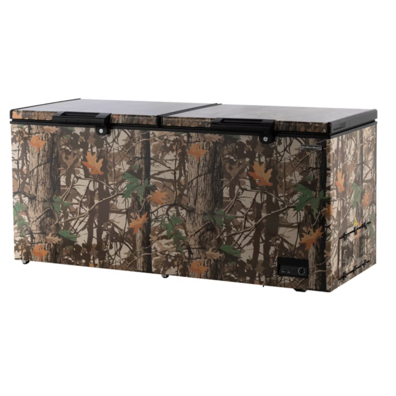 Cong&eacute;lateur Coffre &agrave; Double Porte de 70,9" / 21 pi&sup3; &agrave; Motif Camouflage Chasse Hamilton Beach ( HBFRF2116 )