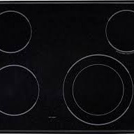 Cuisini&egrave;re &Eacute;lectrique de 5,0 pi&sup3; &agrave; Convection en Acier Inoxydable *PRODUIT NEUF* GE ( JCB830SKSS )