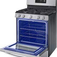 Cuisini&egrave;re au gaz de 5,8 Pi&sup3; avec Four Simple EasyClean Wi-Fi en Acier Inoxydable LG *PRODUIT NEUF* ( LRGL5821S )