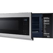 Four &agrave; Micro-Ondes &agrave; Hotte Int&eacute;gr&eacute;e "Profil Bas" de 1,1 pi&sup3; / 400 CFM en Acier Inoxydable Samsung ( ME11A7510DS )