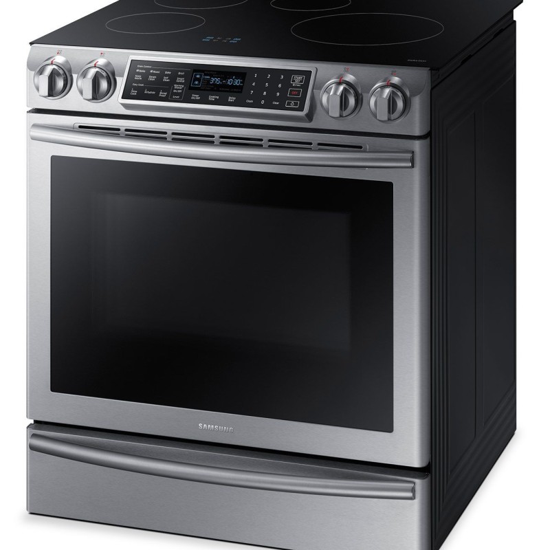Cuisini&egrave;re &agrave; Induction de 5,8 pi&sup3; / 30" Four &agrave; Convection V&eacute;ritable avec Technologie Flame Virtuelle en Acier Inoxydable *D&Eacute;MO* Samsung ( NE58K9560WS )
