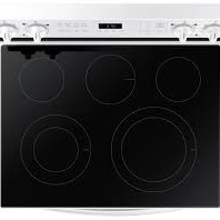 Cuisini&egrave;re &Eacute;lectrique Autonome de 6,3 pi&sup3; &agrave; Convection par Ventilateur avec Wi-Fi et Friture &agrave; Air en Blanc de Samsung ( NE63A6511SW )