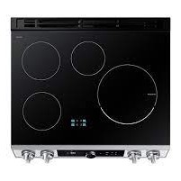 Cuisinière à Induction à Four à Convection Véritable de 30" / 6,3 pi³ Air Fry Blanche BESPOKE Samsung ( NE63BB891112AC )