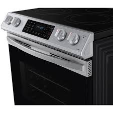 Cuisini&egrave;re &eacute;lectrique encastrable avec Four &agrave; convection de 6,3 pi&sup3; / 30" en Acier Inoxydable Samsung ( NE63T8311SS )