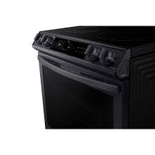 Cuisini&egrave;re &eacute;lectrique encastrable de 6,3 pi&sup3; / 30 po &agrave; Convection V&eacute;ritable et Friture &agrave; air en Acier Inoxydable Noir Samsung ( NE63T8711SG )