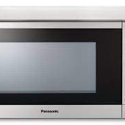 Four &agrave; Micro-Ondes de Comptoir de 1,3 pi&sup3; avec Capteur de Cuisson Genius en Acier Inoxydable Panasonic ( NN-SD68LS )