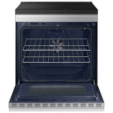 Cuisini&egrave;re &Eacute;lectrique Encastrable &agrave; Induction avec Convection par Ventilateur de 6,3 pi&sup3; / 30" BESPOKE Acier inoxydable Samsung ( NSI6DG9300SRAC )
