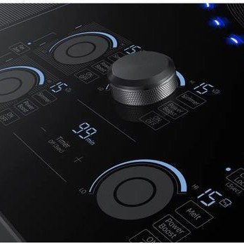 Surface de cuisson &eacute;lectrique de 30 pouces &agrave; Induction en acier inoxydable noir Samsung ( NZ30K7880UG )