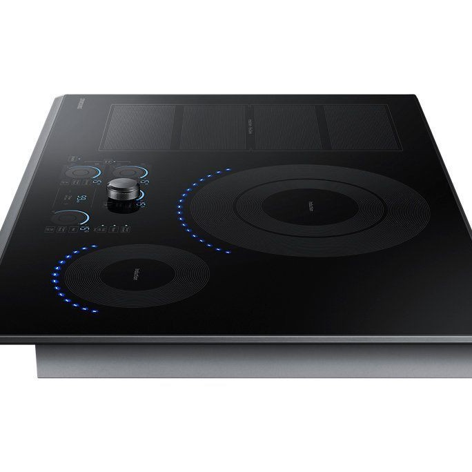 Surface de cuisson &eacute;lectrique de 30 pouces &agrave; Induction en acier inoxydable noir Samsung ( NZ30K7880UG )