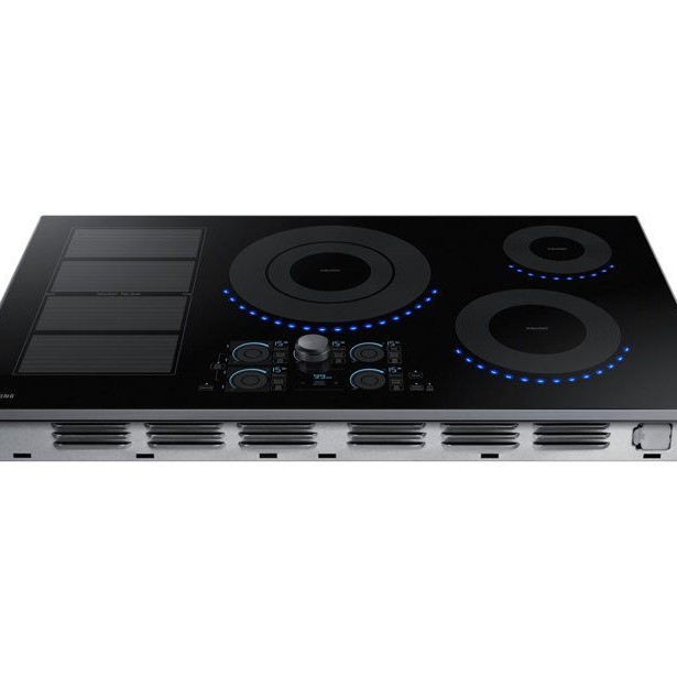 Surface de cuisson &agrave; induction 36 po en Inox noir de Samsung ( NZ36K7880UG )