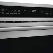 Four &agrave; Micro-Ondes &agrave; Convection Encastr&eacute; de 1,6 pi&sup3; en Acier Inoxydable avec Cuisson par Capteur *PRODUIT NEUF* Frigidaire Professional ( PMBD3080AF )