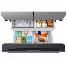 R&eacute;frig&eacute;rateur de 30,1 pi&sup3; / 36" avec Distributeur d'Eau BESPOKE en Acier Inoxydable Samsung ( RF30BB6600QLAA )