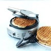 Gaufrier 4 gaufres belges  en acier inoxydable Cuisinart ( WAF-200C )