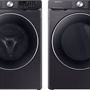 Ensemble Laveuse Intelligente &agrave; Chargement Frontal De 5.2 Pi&sup3; + S&eacute;cheuse &Eacute;lectrique &agrave; Vapeur De 7.5 Pi&sup3; en Acier Inoxydable Noir Samsung ( WF45R6300AV DVE45R6300V )