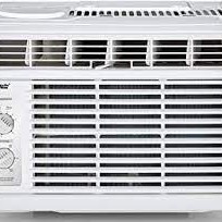 Climatiseur de Fen&ecirc;tre de 5000 BTU &agrave; 2 vitesses Blanc Arctic King ( WWK05CM01N )