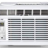 Climatiseur de fen&ecirc;tre de 5 000 BTU avec T&eacute;l&eacute;commande Arctic King ( WWK05CR01N )